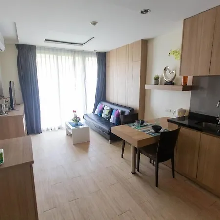 The Chezz By Patsamon Apartment Pattaya Exterior photo