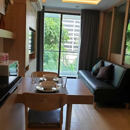 The Chezz By Patsamon Apartment Pattaya Exterior photo